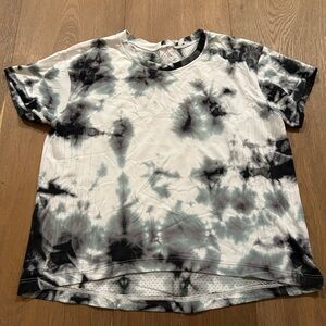 Lululemon workout t shirt